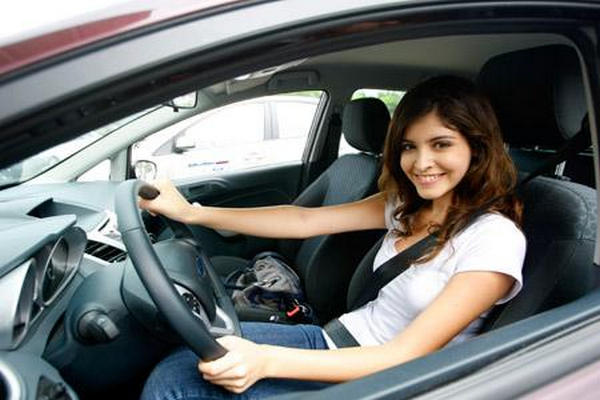 học lái xe ô tô ngoài giờ hành chính